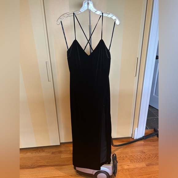 PRISTINE VELOUR BLACK MIDI DRESS WITH SLIT. EU 38 - Picture 1 of 5